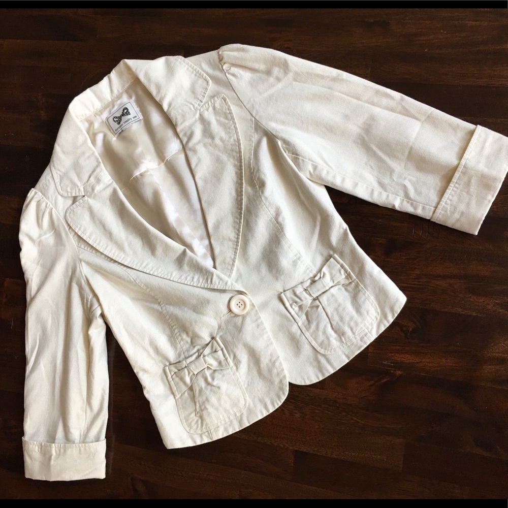 Forever 21 cream with cute bow coat jacket S